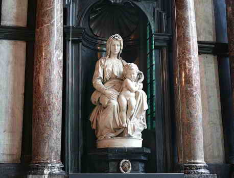 скульптура Девы Марии в Антверпене